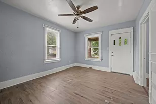 3026 W Eggert Pl., Milwaukee, WI 53209 - Photo 3