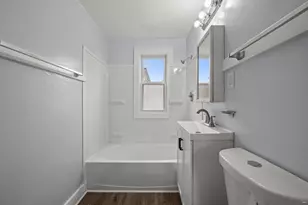 3026 W Eggert Pl., Milwaukee, WI 53209 - Photo 17