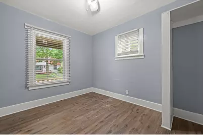 3026 W Eggert Pl, Milwaukee, WI 53209 - Photo 11