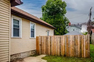 1309 Villa St, Racine, WI 53403 - Photo 9