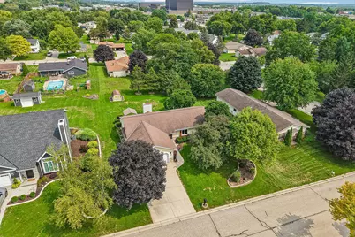 W235N6482  Outer Circle Dr, Sussex, WI 53089 - Photo 51