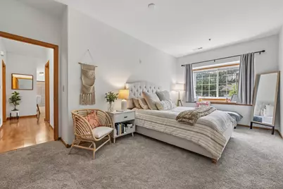 1038  River Place Blvd #7, Waukesha, WI 53189 - Photo 13