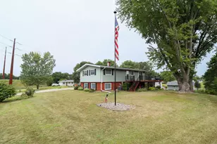 W7570 McHugh Ct, Holland, WI 54636 - Photo 3