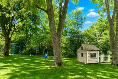 18675  Anita Ct, Brookfield, WI 53045 - Photo 25