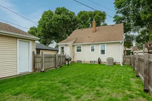 1332 S 94th St, West Allis, WI 53214 - Photo 33