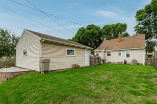 1332 S 94th St, West Allis, WI 53214 - Photo 37