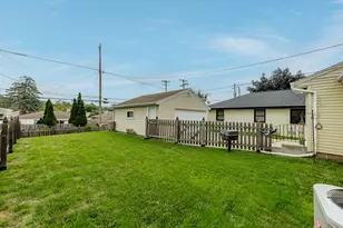 1332 S 94th St, West Allis, WI 53214 - Photo 35