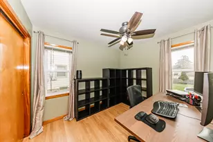 1332 S 94th St, West Allis, WI 53214 - Photo 13