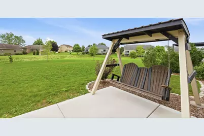 627  Lambert Ct, Slinger, WI 53086 - Photo 41