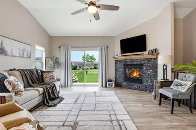627  Lambert Ct, Slinger, WI 53086 - Photo 21
