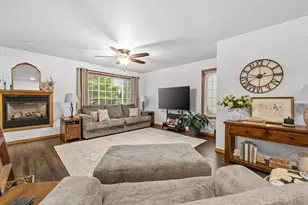 1133 Ellys Way, Slinger, WI 53086 - Photo 13
