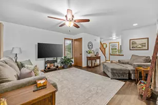 1133 Ellys Way, Slinger, WI 53086 - Photo 11