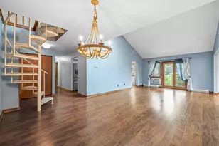 530 N Silverbrook Dr, West Bend, WI 53090 - Photo 11