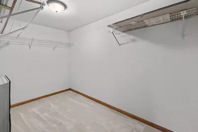 530 N Silverbrook Dr #327, West Bend, WI 53090 - Photo 29