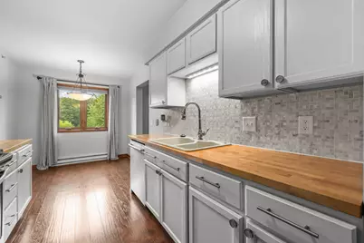 530 N Silverbrook Dr #327, West Bend, WI 53090 - Photo 17