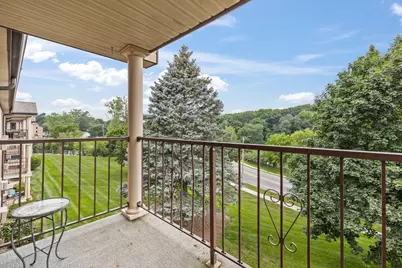 530 N Silverbrook Dr #327, West Bend, WI 53090 - Photo 31