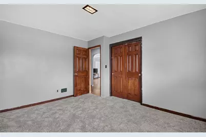 925  Lockwood Ave, Racine, WI 53403 - Photo 15