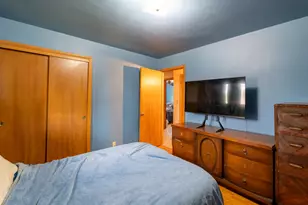 7712 W Morgan Ave, Milwaukee, WI 53220 - Photo 11