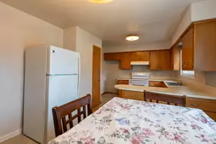 7712 W Morgan Ave, Milwaukee, WI 53220 - Photo 7