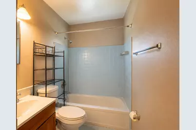 7712 W Morgan Ave, Milwaukee, WI 53220 - Photo 23