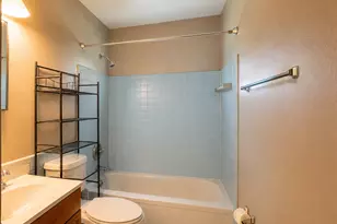 7712 W Morgan Ave, Milwaukee, WI 53220 - Photo 23