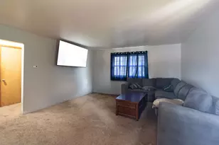 7712 W Morgan Ave, Milwaukee, WI 53220 - Photo 21