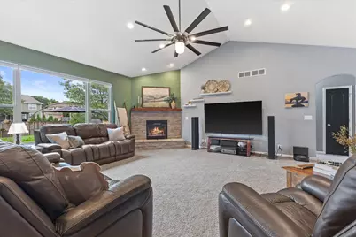 8422  94th Ct, Pleasant Prairie, WI 53158 - Photo 5