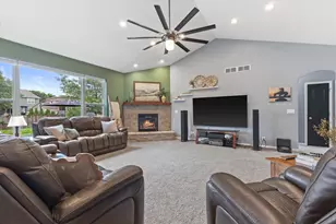 8422 94th Ct, Pleasant Prairie, WI 53158 - Photo 5
