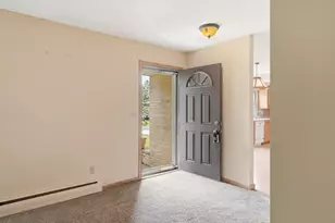 N68W15651 Chateau Dr, Menomonee Falls, WI 53051 - Photo 5