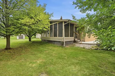 N68W15651  Chateau Dr, Menomonee Falls, WI 53051 - Photo 21
