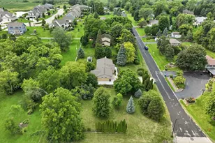 N68W15651 Chateau Dr, Menomonee Falls, WI 53051 - Photo 29
