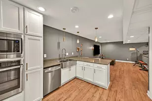 N108W15219 Bel Aire Ln, Germantown, WI 53022 - Photo 33