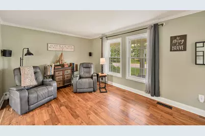 N108W15219  Bel Aire Ln, Germantown, WI 53022 - Photo 13