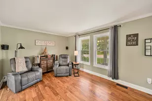 N108W15219 Bel Aire Ln, Germantown, WI 53022 - Photo 13