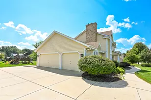 N108W15219 Bel Aire Ln, Germantown, WI 53022 - Photo 5