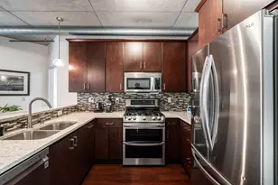 102 N Water St, Milwaukee, WI 53202 - Photo 17
