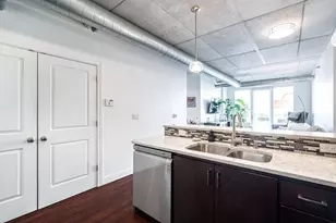 102 N Water St, Milwaukee, WI 53202 - Photo 17