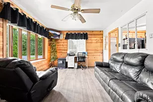 5225 W County Line Rd, Brown Deer, WI 53223 - Photo 9