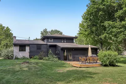 450  Rip Van Winkle Dr, Brookfield, WI 53186 - Photo 3