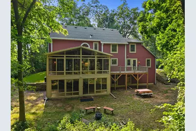 W278N2760  Rocky Point Rd, Pewaukee, WI 53072 - Photo 3