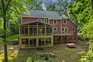 W278N2760 Rocky Point Rd, Pewaukee, WI 53072 - Photo 3