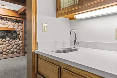 W278N2760  Rocky Point Rd, Pewaukee, WI 53072 - Photo 13