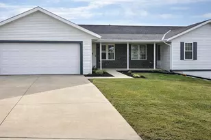 622 Lous Way, Slinger, WI 53086 - Photo 1