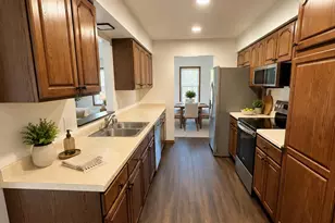622 Lous Way, Slinger, WI 53086 - Photo 5