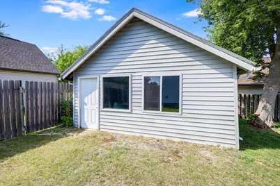 1606  Madison St, Manitowoc, WI 54220 - Photo 19