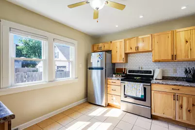 1606  Madison St, Manitowoc, WI 54220 - Photo 9