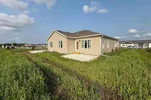 706 Johnson St, Watertown, WI 53094 - Photo 33
