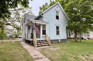1623 Maple St, Racine, WI 53404 - Photo 1