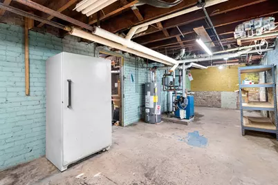 1133 S 20th St, Manitowoc, WI 54220 - Photo 31