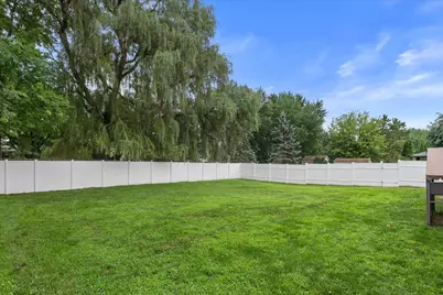 160  Cramer Ave, Dousman, WI 53118 - Photo 27